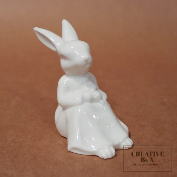 Fehér ülő kerámia nyuszi lány - 9 cm